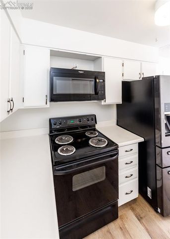 1174 Magnolia Street, Colorado Springs, CO 80907