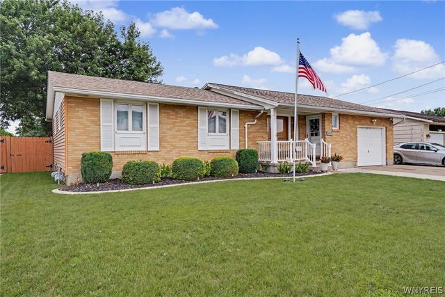 1658 Caravelle Drive, Niagara Falls, NY 14304