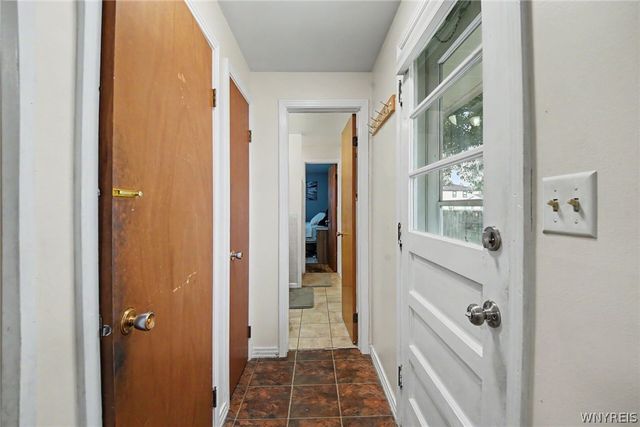 1658 Caravelle Drive, Niagara Falls, NY 14304