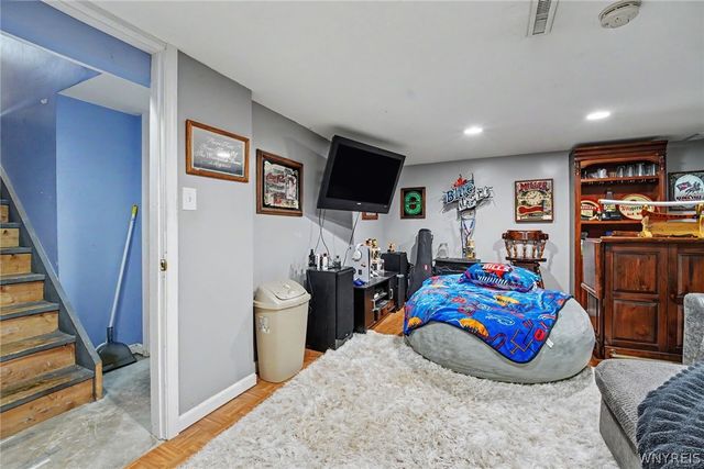 1658 Caravelle Drive, Niagara Falls, NY 14304