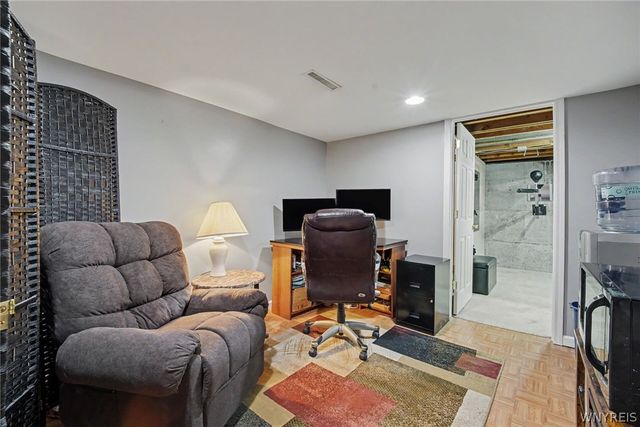 1658 Caravelle Drive, Niagara Falls, NY 14304