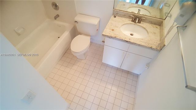 7832 Collins Ave 403, Miami Beach, FL 33141