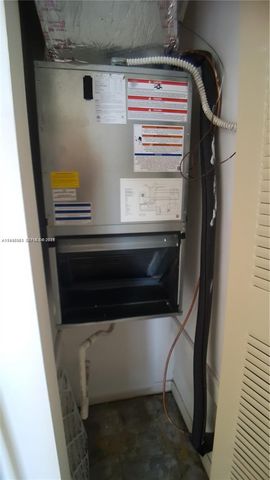 7832 Collins Ave 403, Miami Beach, FL 33141