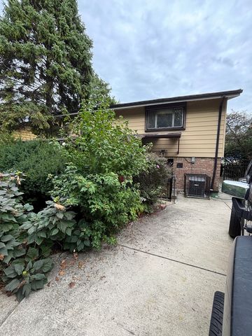 8354 S Kimbark Avenue, Chicago, IL 60619