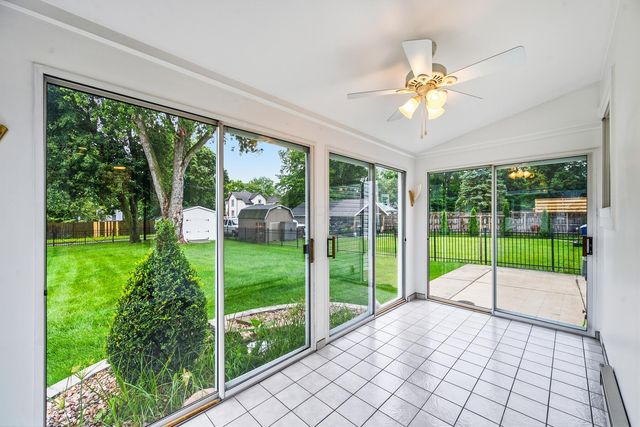 21 Toledo Street, Delaware, OH 43015