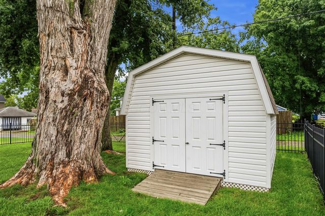 21 Toledo Street, Delaware, OH 43015