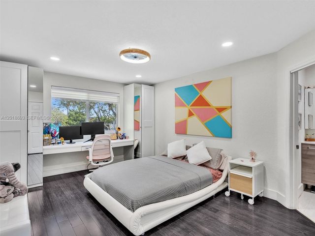 5779 NW 116th Ave 104, Doral, FL 33178