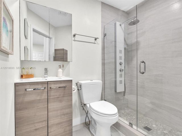 5779 NW 116th Ave 104, Doral, FL 33178