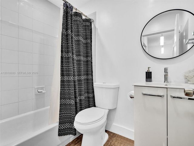 5779 NW 116th Ave 104, Doral, FL 33178