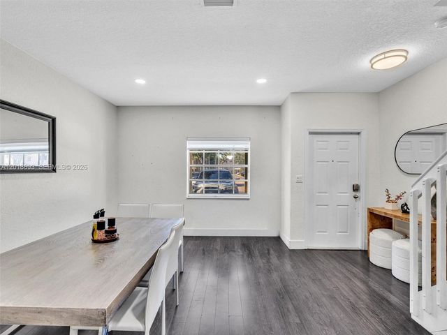 5779 NW 116th Ave 104, Doral, FL 33178