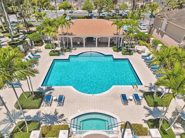 5779 NW 116th Ave 104, Doral, FL 33178