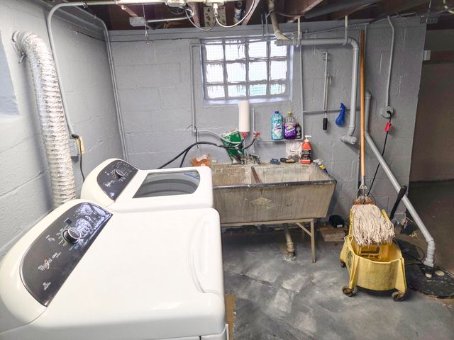 707 N Broad Street, Griffith, IN 46319