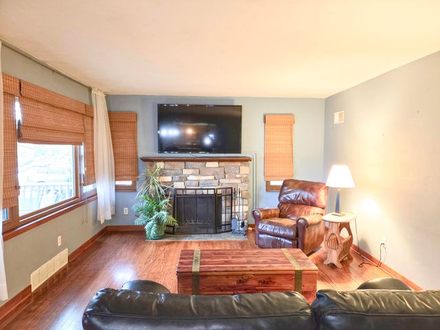 707 N Broad Street, Griffith, IN 46319