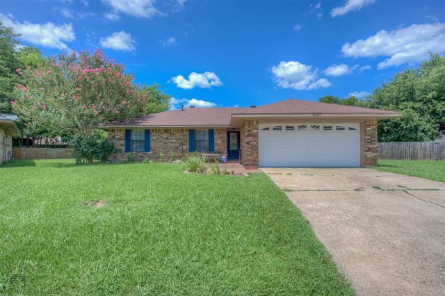 5607 James Scott Circle, Bossier City, LA 71112