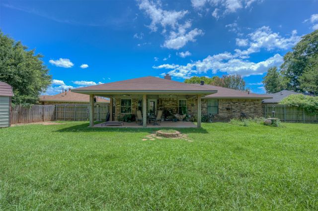 5607 James Scott Circle, Bossier City, LA 71112