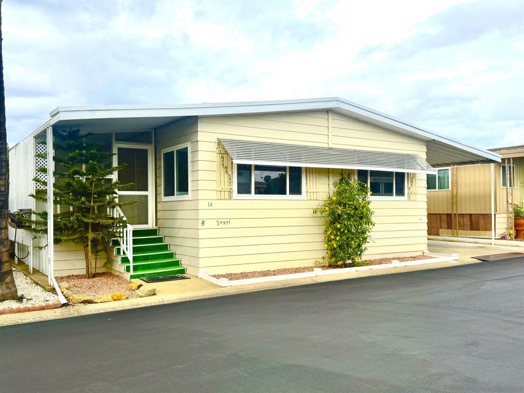 1212 H ST North 14, Ramona, CA 92065