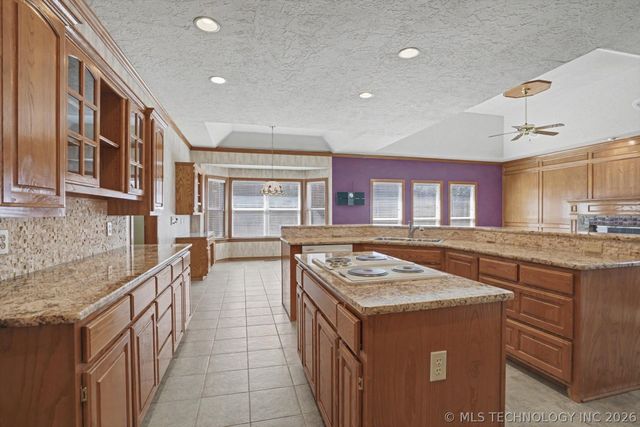 1908 S Palm Avenue, Broken Arrow, OK 74012