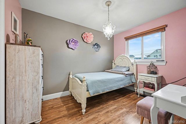 30294 Cherry Avenue, Romulus, MI 48174