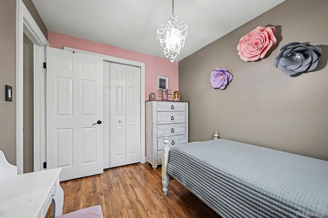 30294 Cherry Avenue, Romulus, MI 48174