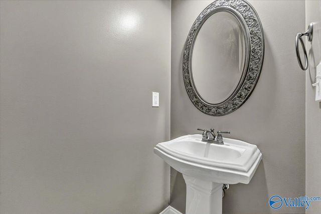 378 Natures Way SW, Huntsville, AL 35824