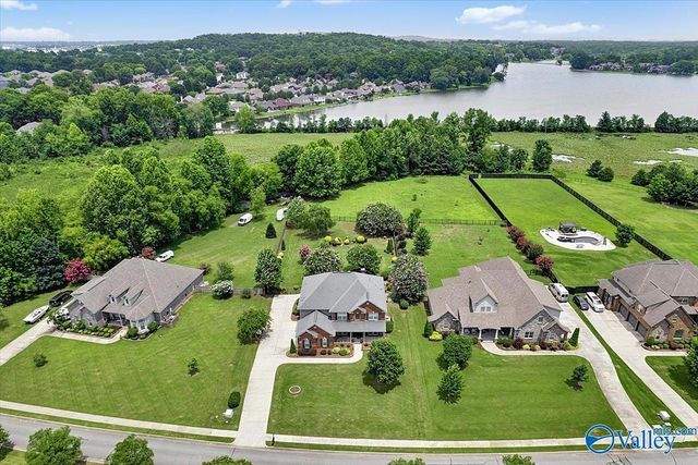 378 Natures Way SW, Huntsville, AL 35824