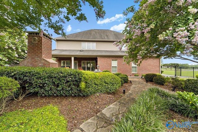378 Natures Way SW, Huntsville, AL 35824