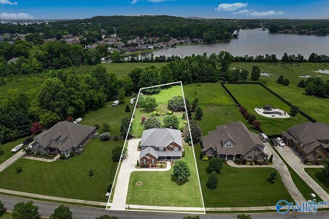 378 Natures Way SW, Huntsville, AL 35824