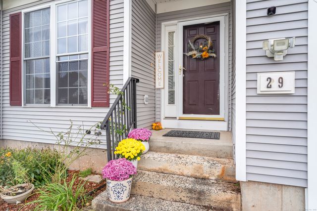 29 Primrose Lane 29, Suffield, CT 06078