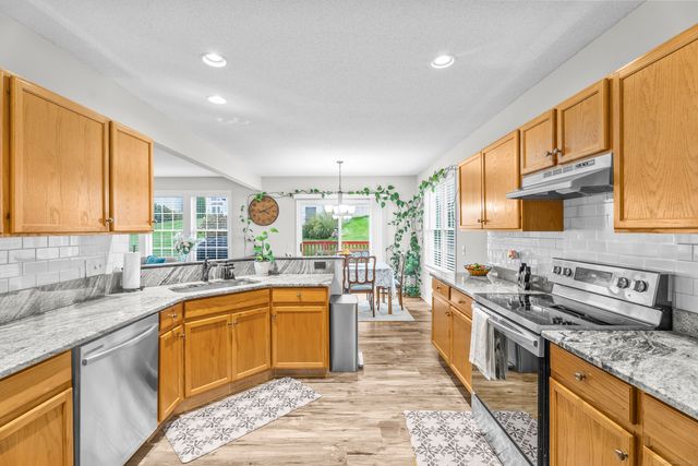 29 Primrose Lane 29, Suffield, CT 06078