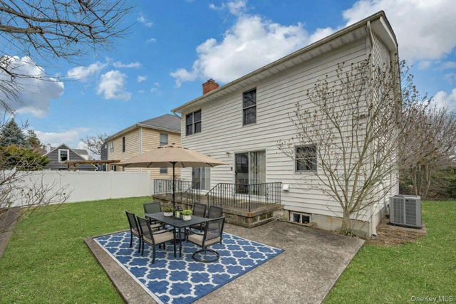97 Bradley Road, Scarsdale, NY 10583