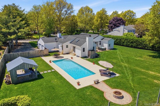 16 High Meadow Lane, Jamesport, NY 11901