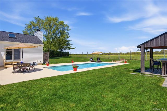 16 High Meadow Lane, Jamesport, NY 11901