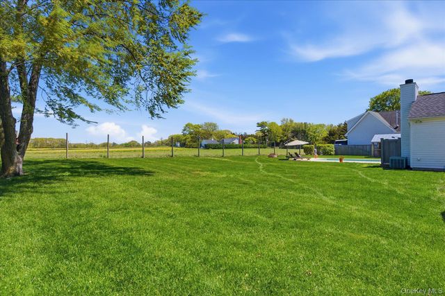 16 High Meadow Lane, Jamesport, NY 11901