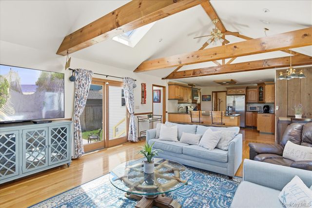 16 High Meadow Lane, Jamesport, NY 11901