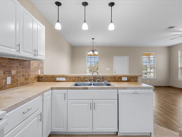 533 12th Street Street, San Leon, TX 77539