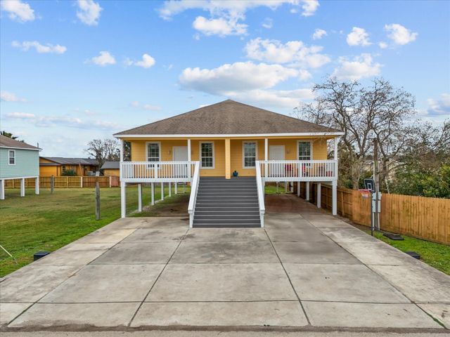 533 12th Street Street, San Leon, TX 77539