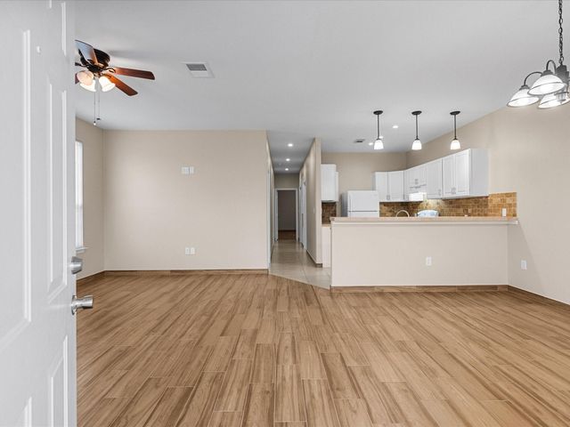 533 12th Street Street, San Leon, TX 77539