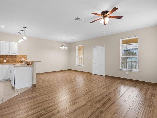 533 12th Street Street, San Leon, TX 77539