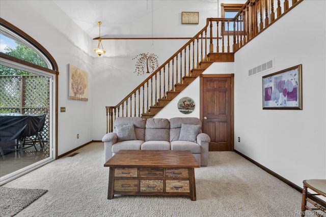 24011 Heritage Drive, Woodhaven, MI 48183