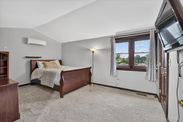 24011 Heritage Drive, Woodhaven, MI 48183