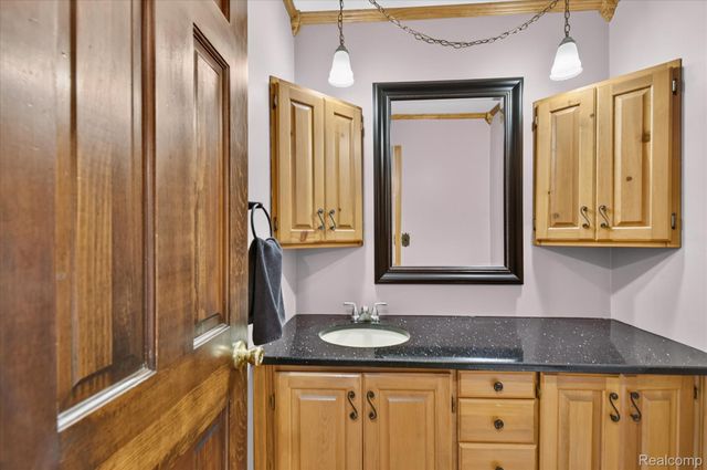 24011 Heritage Drive, Woodhaven, MI 48183