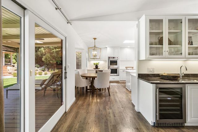 5910 River Glen Court, Carmichael, CA 95608