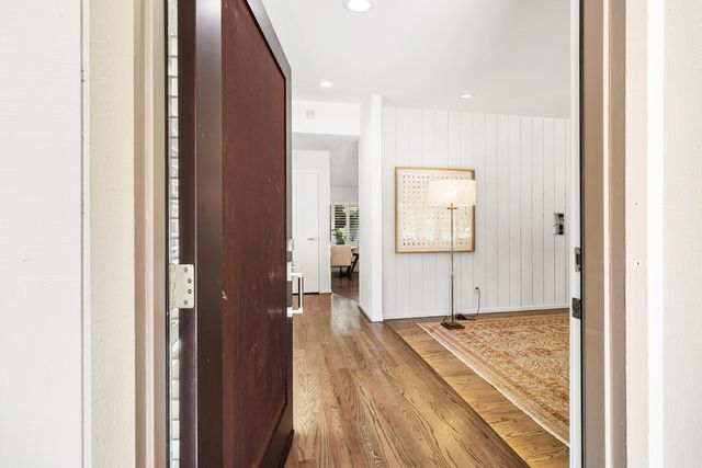 5910 River Glen Court, Carmichael, CA 95608