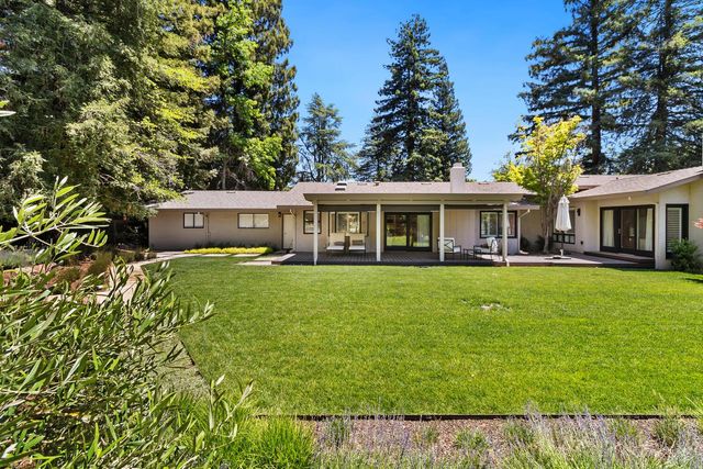 5910 River Glen Court, Carmichael, CA 95608