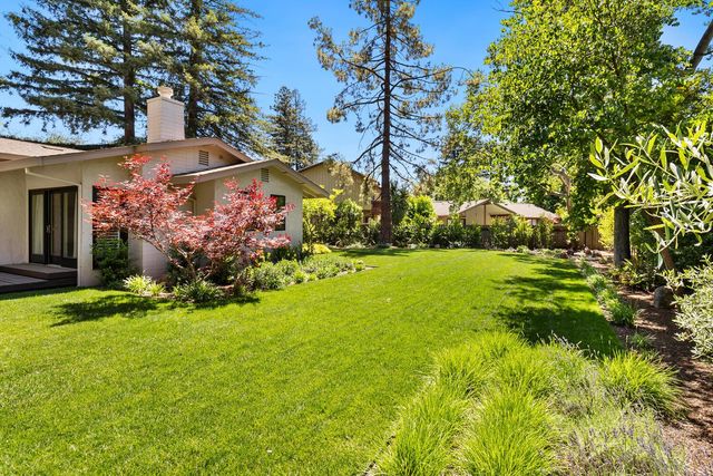 5910 River Glen Court, Carmichael, CA 95608