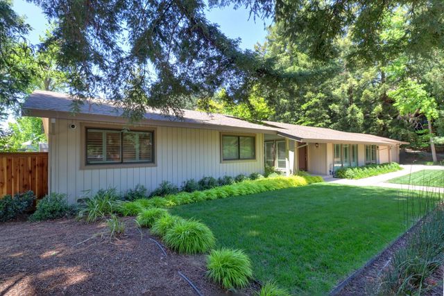 5910 River Glen Court, Carmichael, CA 95608