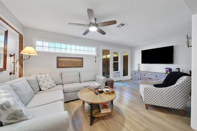 2902 Blue Lakes Lane, Missouri City, TX 77459