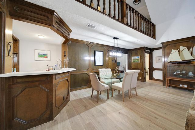 2902 Blue Lakes Lane, Missouri City, TX 77459