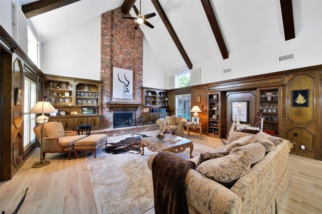 2902 Blue Lakes Lane, Missouri City, TX 77459