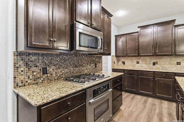 2107 Pecan Haven, New Braunfels, TX 78130